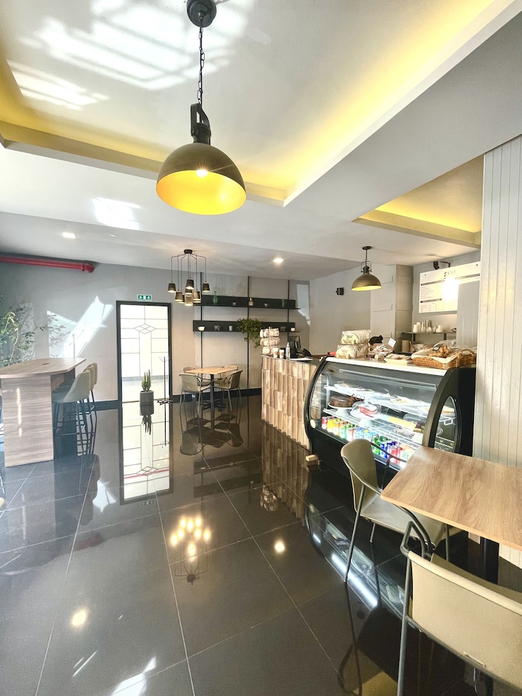 Coffee shop