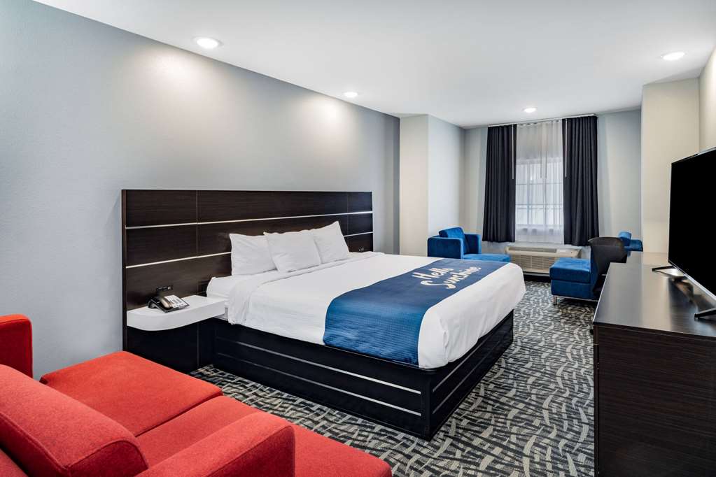 Days Inn & Suites by Wyndham Horn Lake Memphis Graceland - photo 29