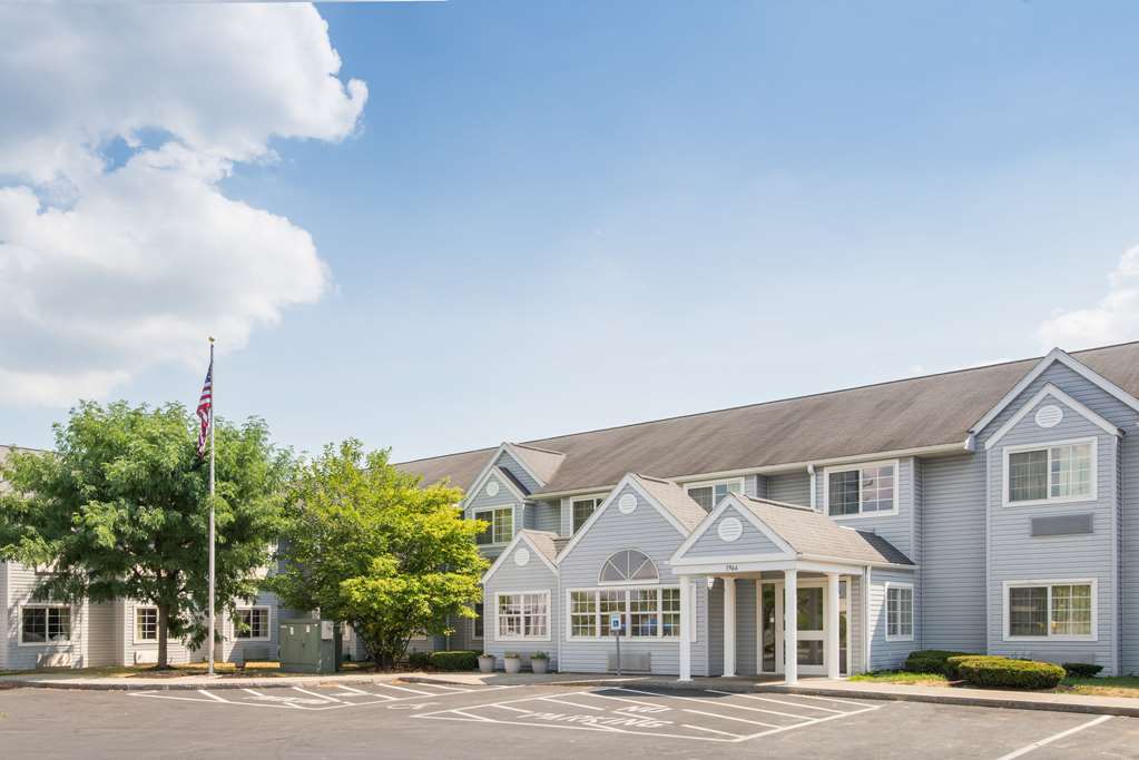 Microtel Inn Suites By Wyndham Seneca Falls — Waterloo