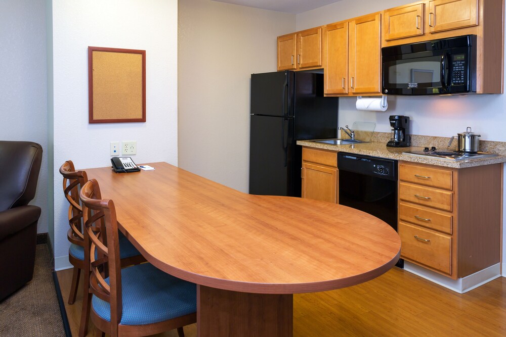Candlewood Suites Idaho Falls by IHG - photo 13