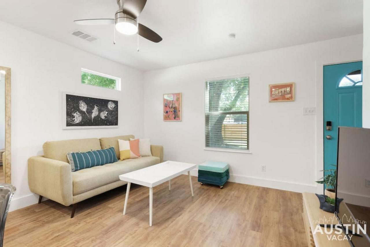 Take Your Pets on The Nearby Trail or Shared Yard — 4-Star Luxury Hotel in Austin, United States