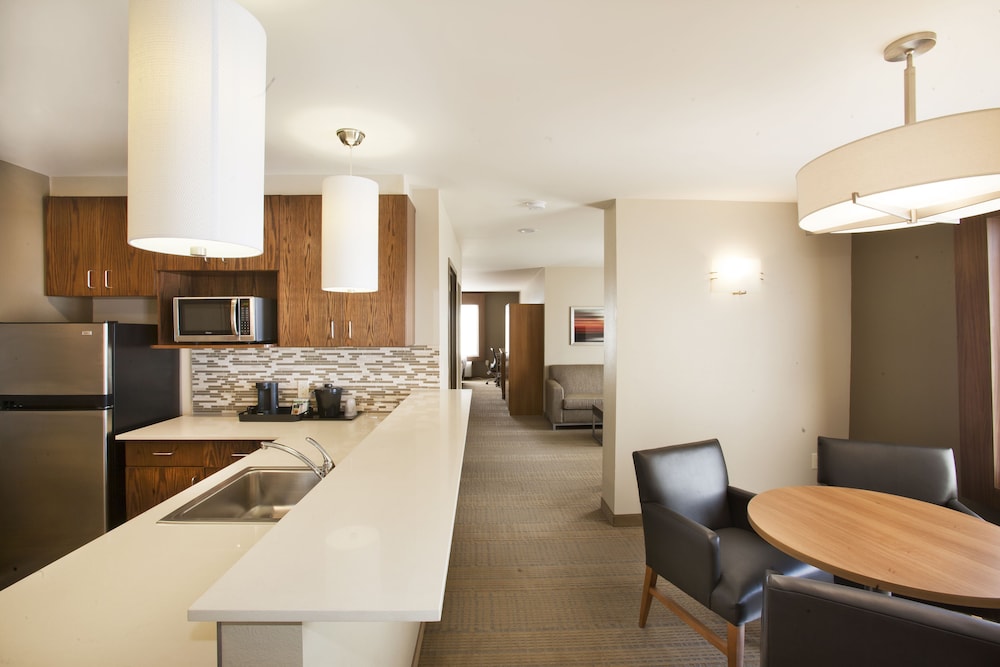 Holiday Inn Express & Suites Hot Springs by IHG - photo 8