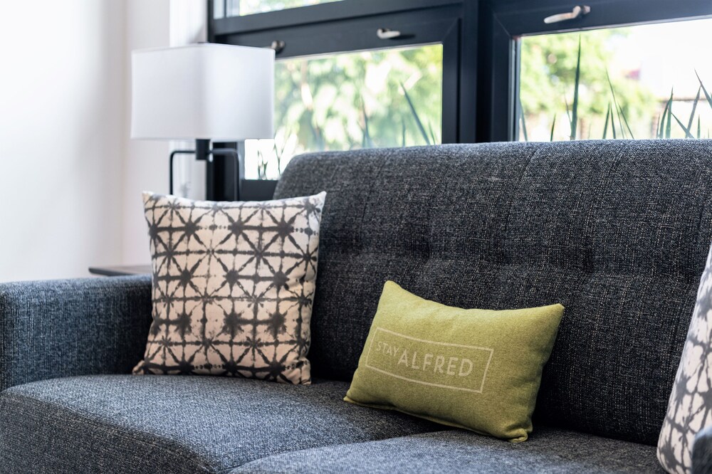 Stay Alfred at Alexan ALX - photo 61
