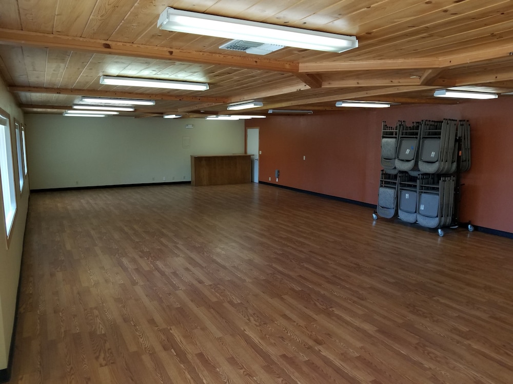 Gridley Inn & RV Park - photo 29