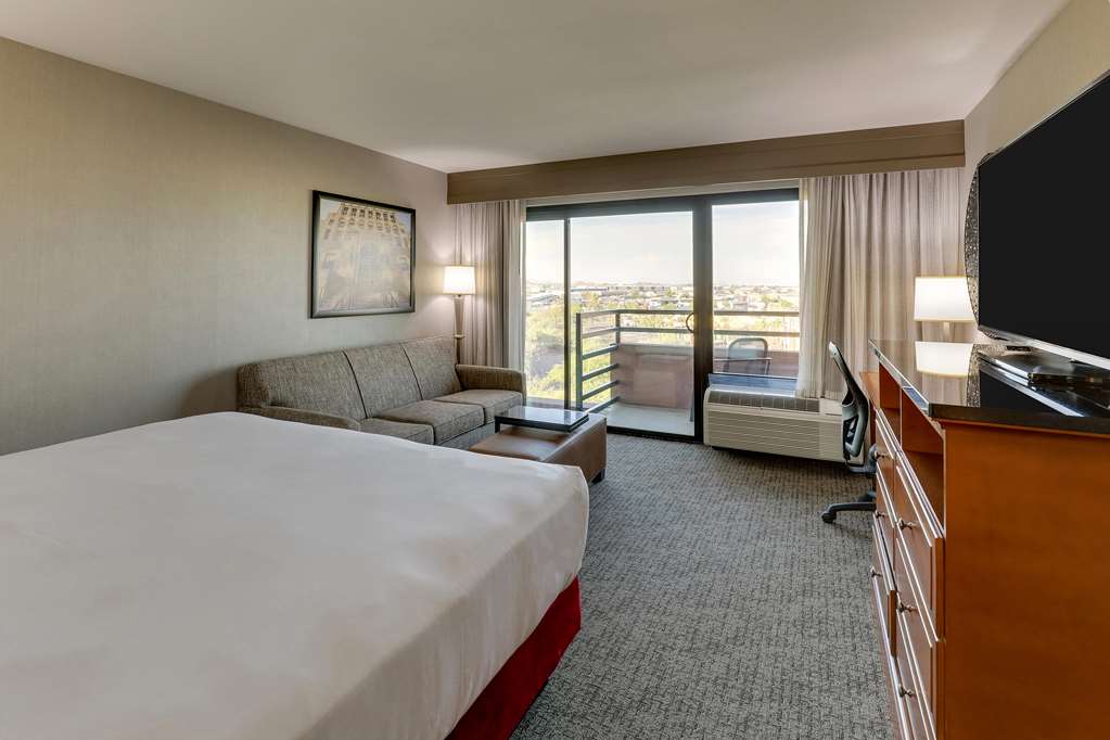 Drury Inn & Suites Phoenix Airport - photo 38