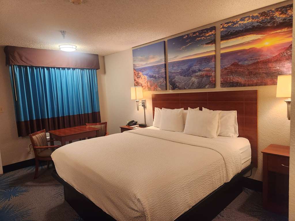 Days Inn by Wyndham Tucumcari - photo 16