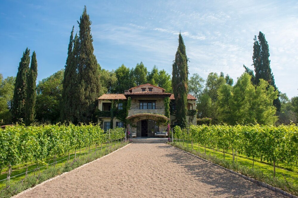 La Santisima Trinidad