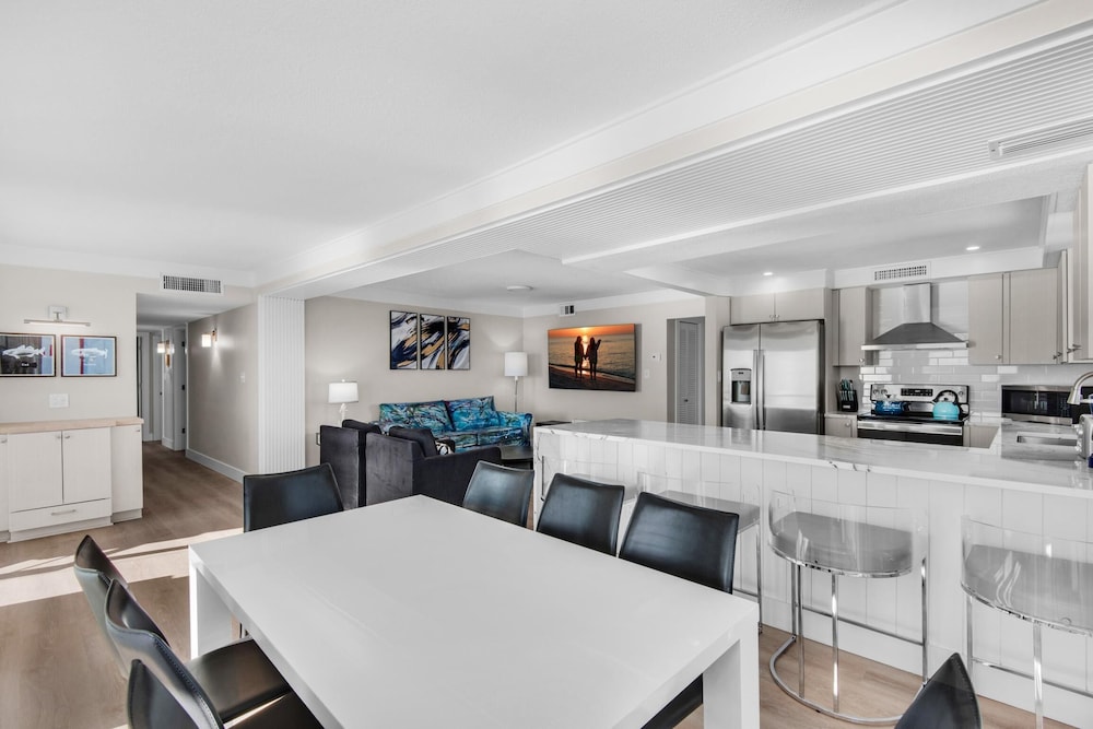 Shoreline Towers 2086 - photo 29