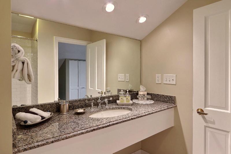 The Presidents Quarters Inn - photo 46