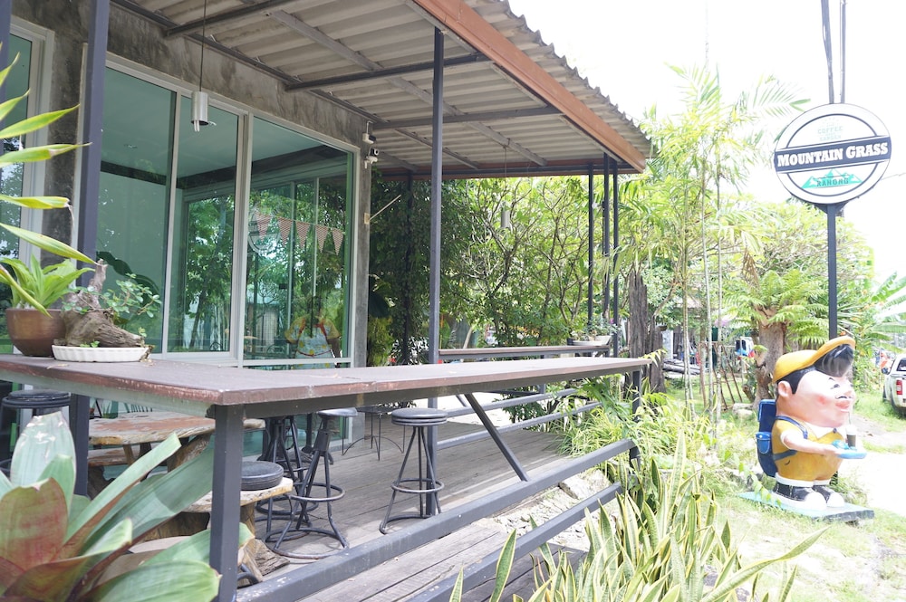 Narttavee Resort in Ranong, Thailand