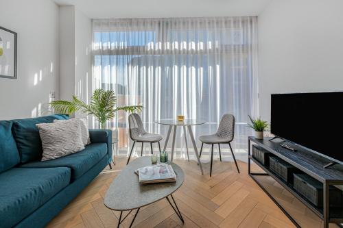 MySquare Premium Apartment near Liverpool Street Station — 4-Star Luxury Hotel in London, United Kingdom