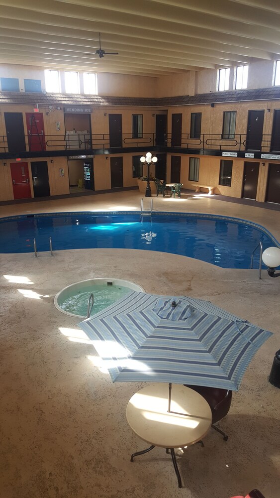 The Derrick Inn - last minute hotel in Ness City