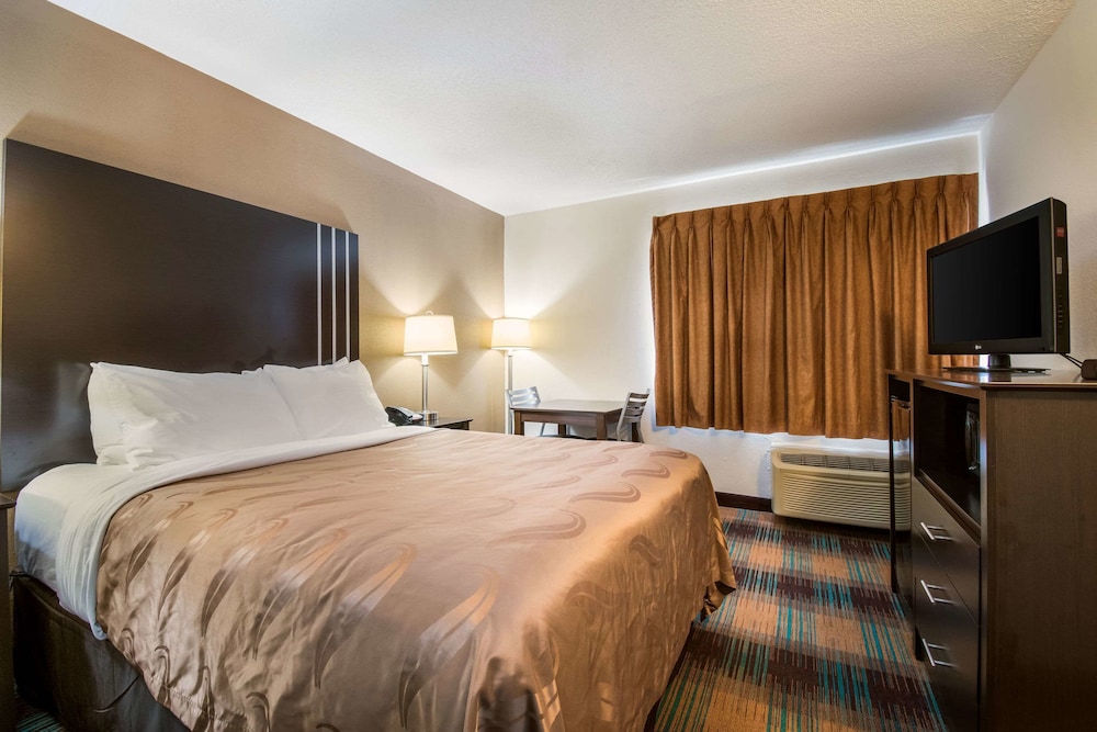 Quality Inn Bloomsburg - photo 9