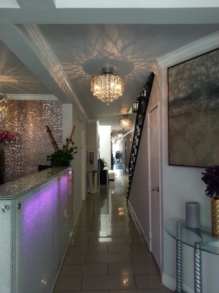 Hollywood VIP Hotel - photo 20