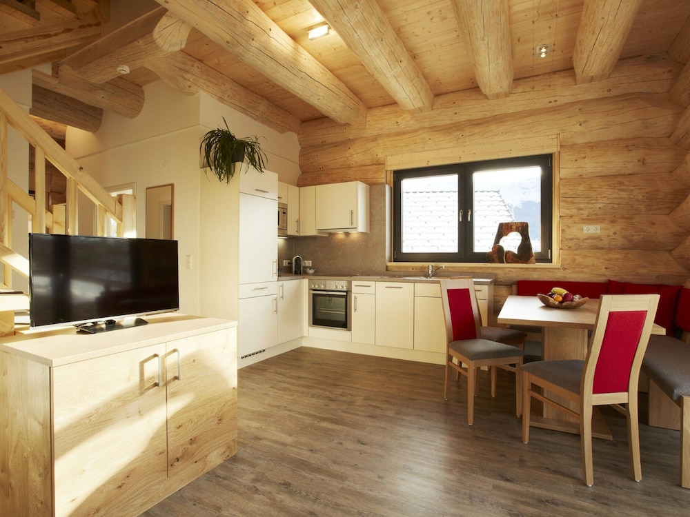 Chalet in Ladis by Ski Slope & Sonnenbahn — 4-Star Luxury Hotel in Ladis, Austria