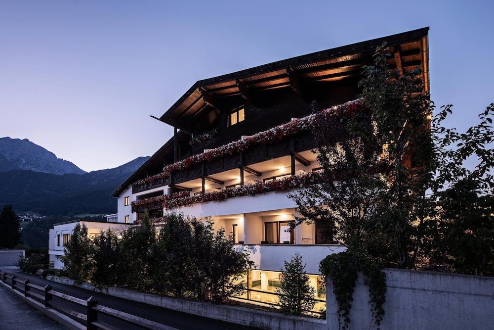 Hotel Serles — hotel in Mieders