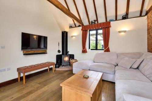 Finest Retreats Flint Barn — Faversham — photo 4