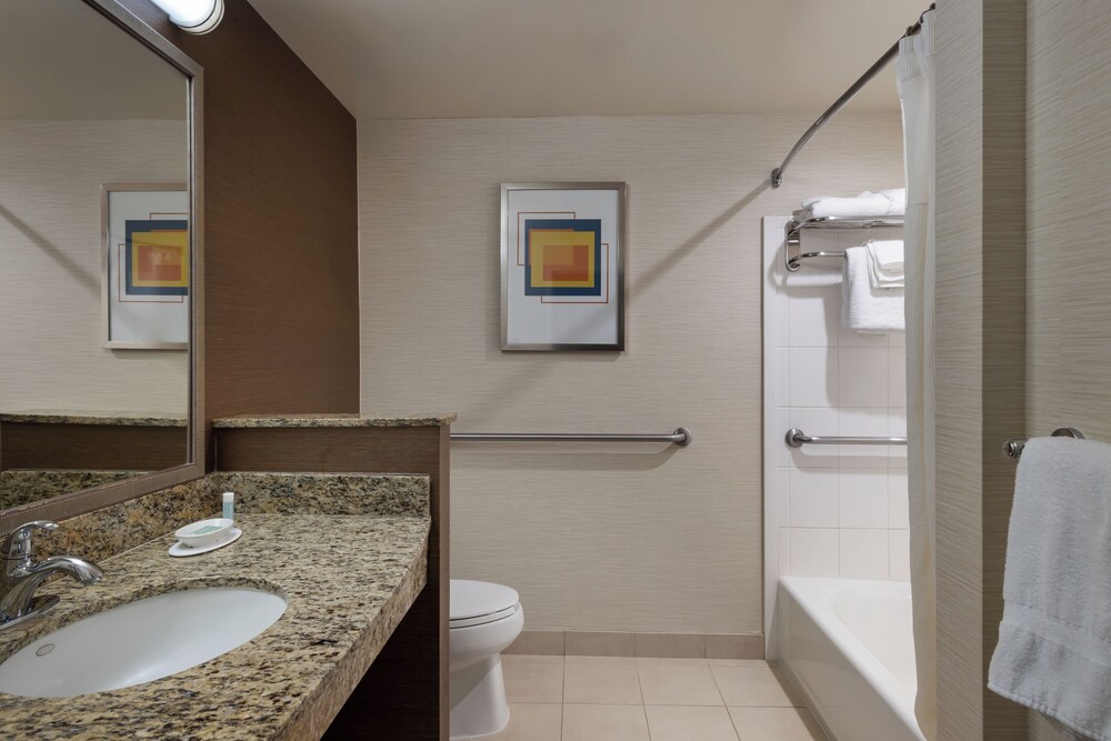 Fairfield Inn by Marriott Sacramento Cal Expo - photo 18