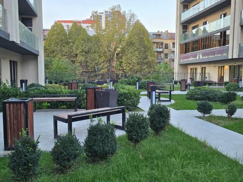 M2 Complex Spacious Flat on Kazbegi Avenue 15 in City Center