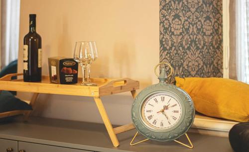 Charming 1BR Apartment with Balcony By Wehost