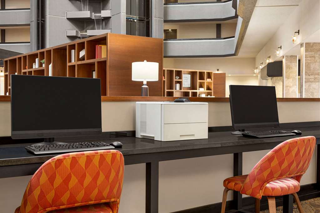 Wyndham Fort Smith City Center - photo 36