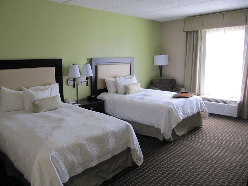 Hampton Inn Lindale Tyler - photo 11