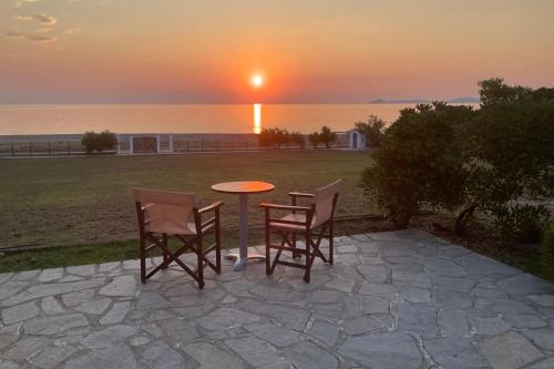Villa Totti — 4-Star Luxury Hotel in Ierissos, Greece