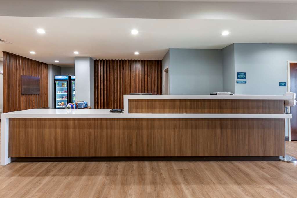MainStay Suites Carlsbad South - photo 4