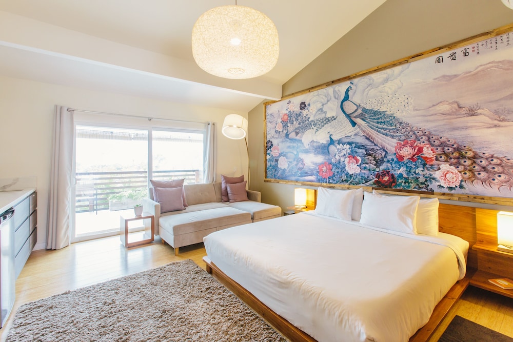 Inn at Moonlight Beach - photo 29