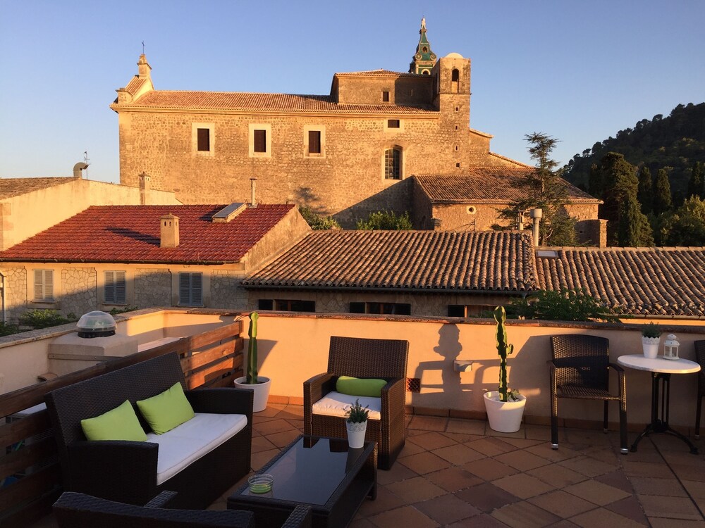 Residencial Suites Valldemossa Turismo de Interior — 4-Star Luxury Hotel in Valldemossa, Spain