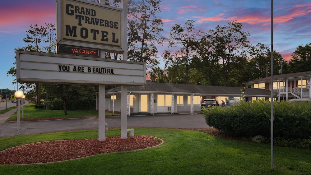 Grand Traverse Motel - photo 46