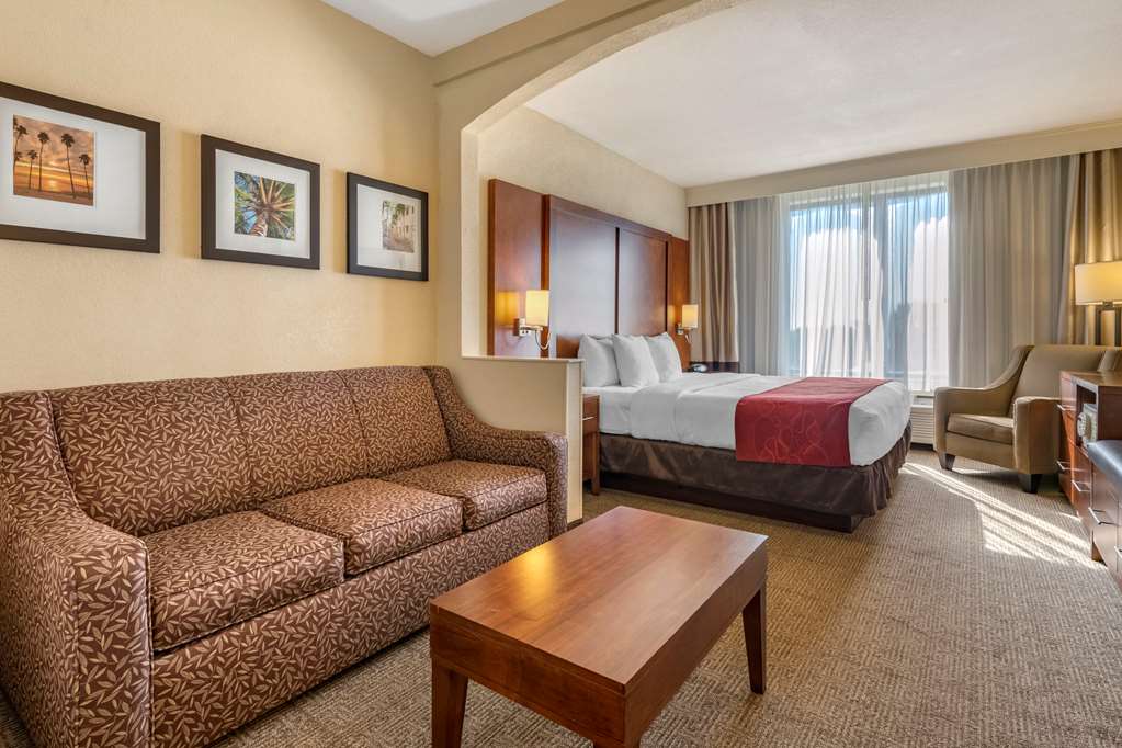 Comfort Suites Miami Kendall - photo 10