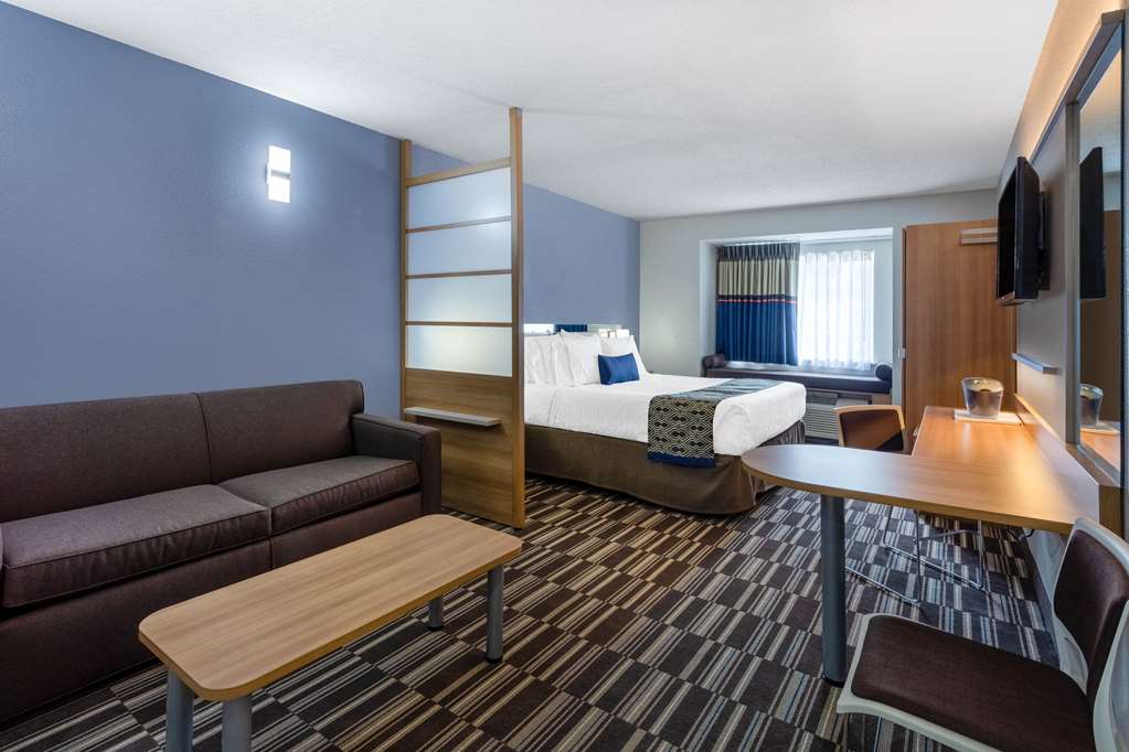 Microtel Inn & Suites by Wyndham Burlington - photo 13