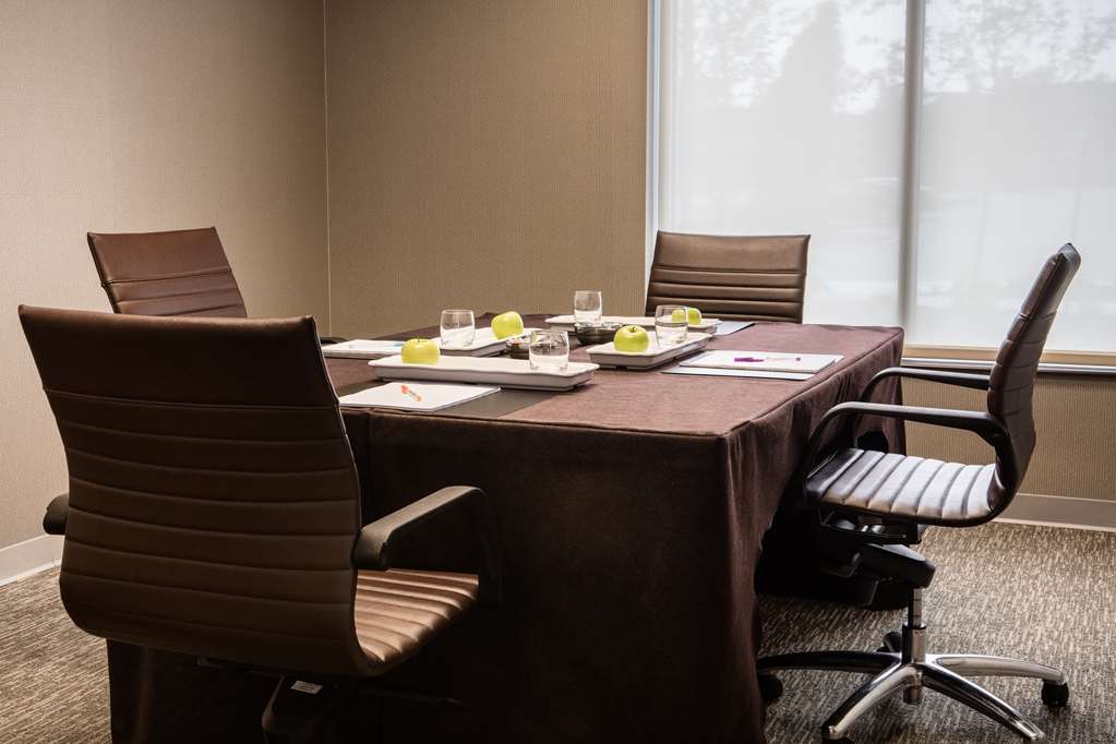 Hyatt Place Kansas City Lenexa City Center - photo 25