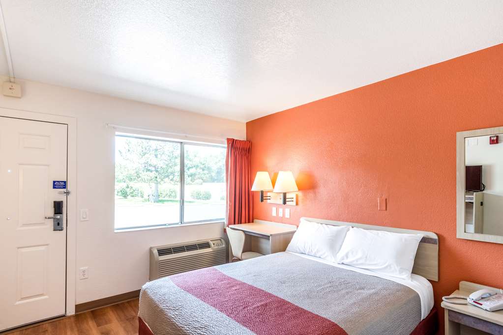 Motel 6 Redding CA Central - photo 11
