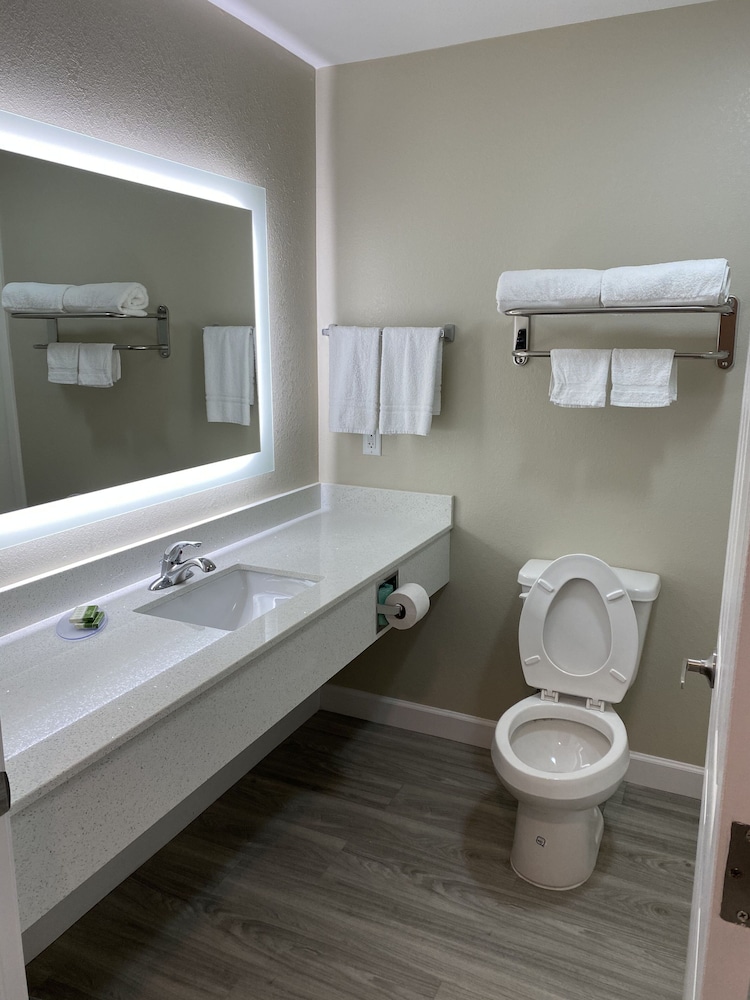 Hotel DeSoto - photo 16