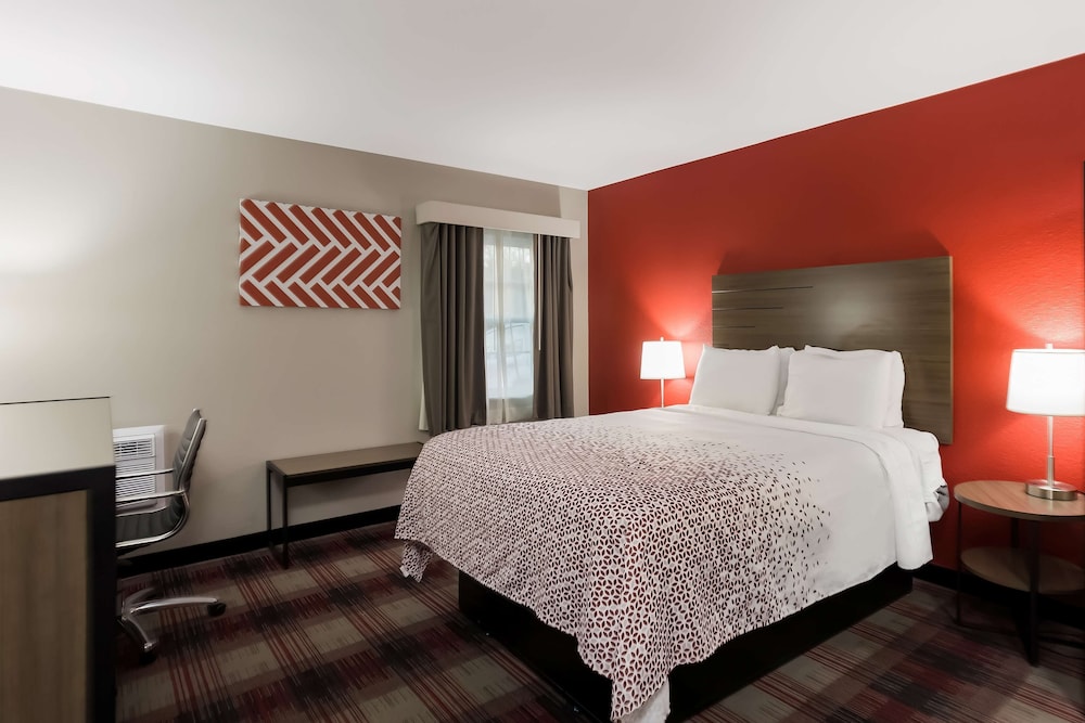 SureStay Hotel by Best Western Higginsville - photo 17