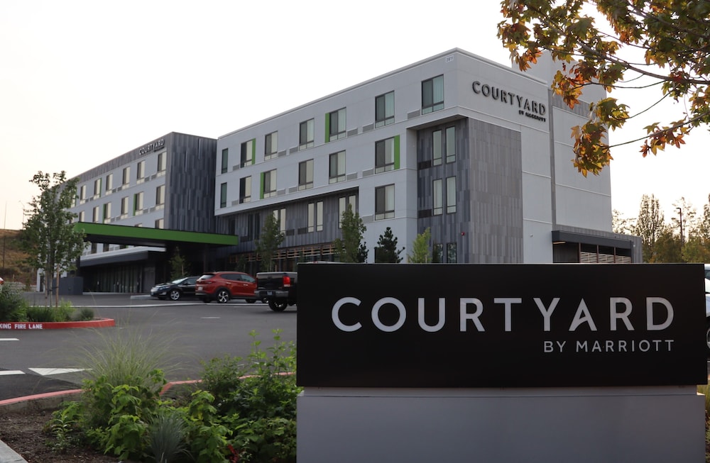Courtyard by Marriott Portland East - photo 46