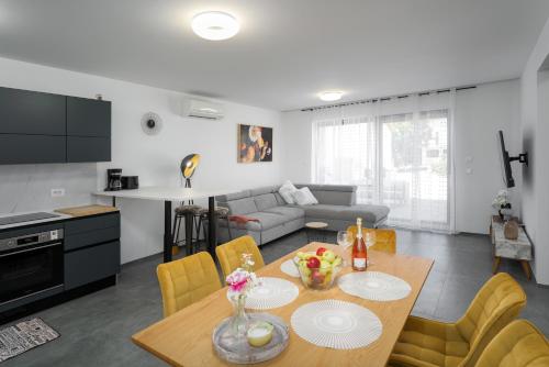 Premium Apartment Val de Fontane — 4-Star Luxury Hotel in Funtana, Croatia