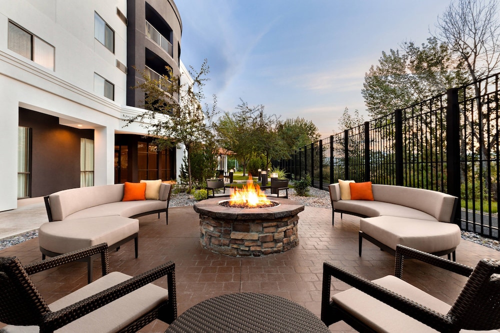 Courtyard by Marriott Missoula - carbon neutral hotel in Missoula