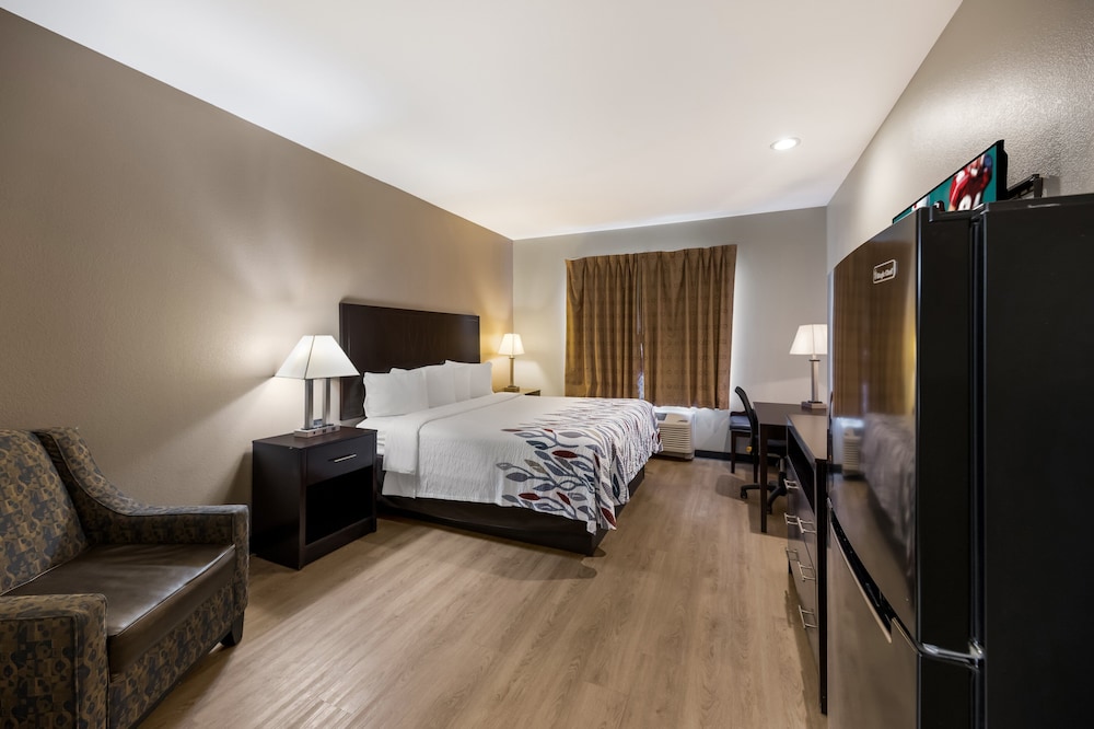Red Roof Inn Pecos - photo 19