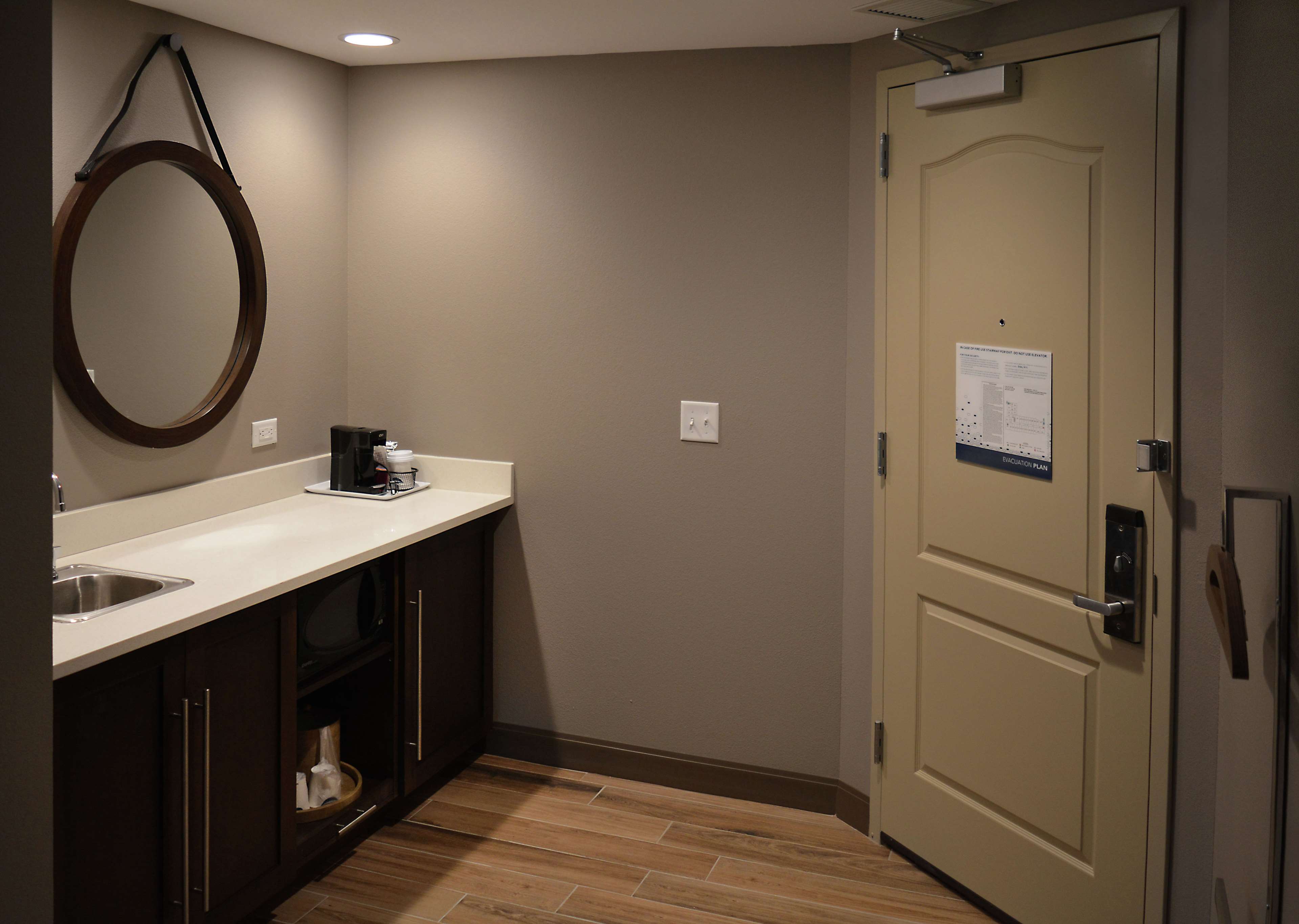 Hampton Inn & Suites Philadelphia Media - photo 17
