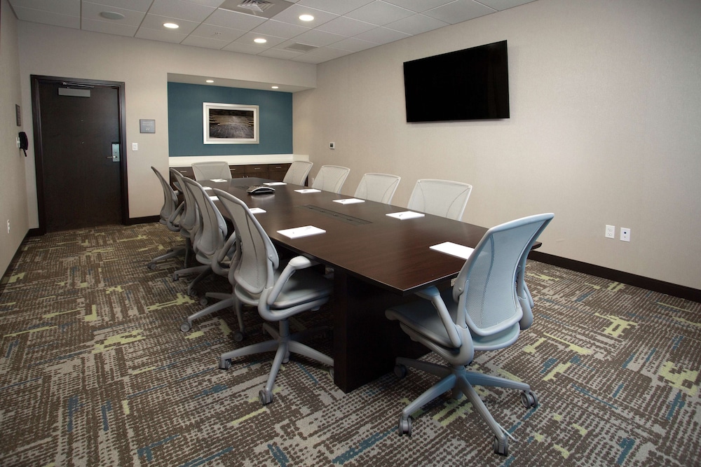 Hampton Inn & Suites Kutztown - photo 23