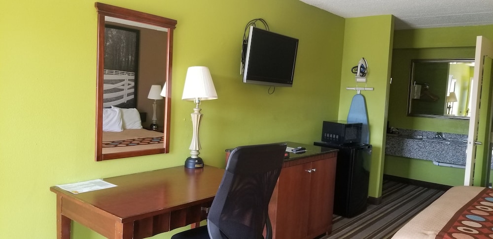 Super 8 by Wyndham Ruther Glen Kings Dominion Area - photo 9