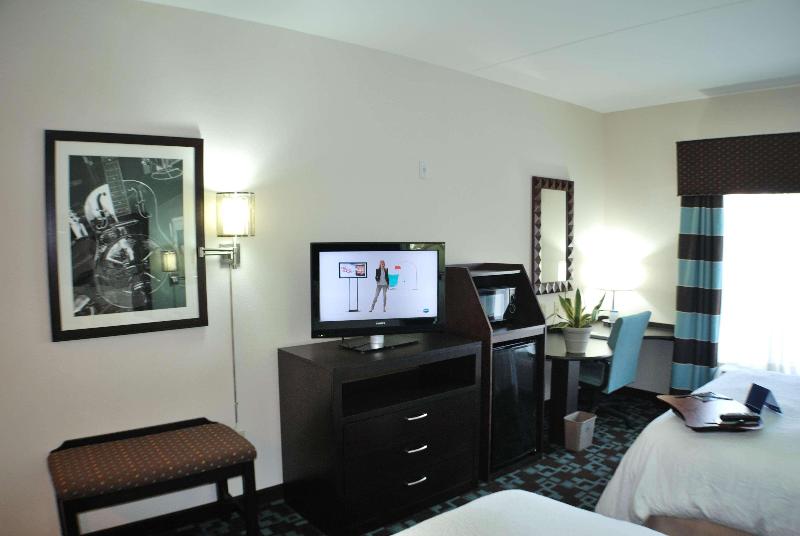 Hampton Inn & Suites Nashville @ Opryland - photo 41