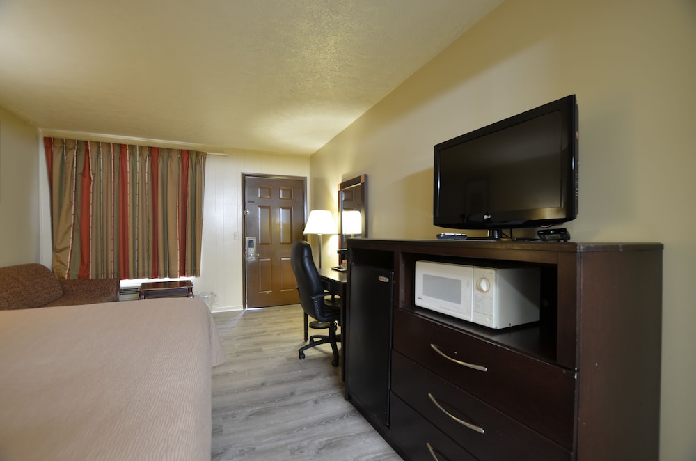 Travelowe's Motel - photo 22