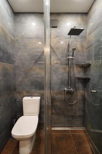 Stylish 2BR Apt in Vake Central Tbilisi By Wehost