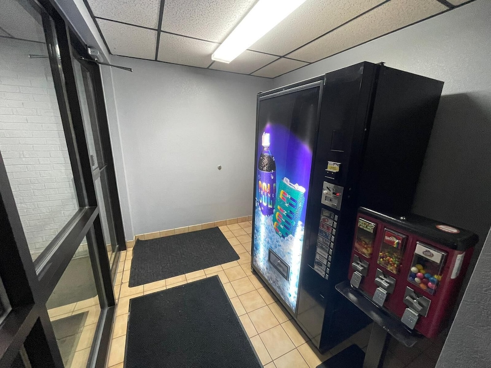 Belgium Inn & Suites - photo 17