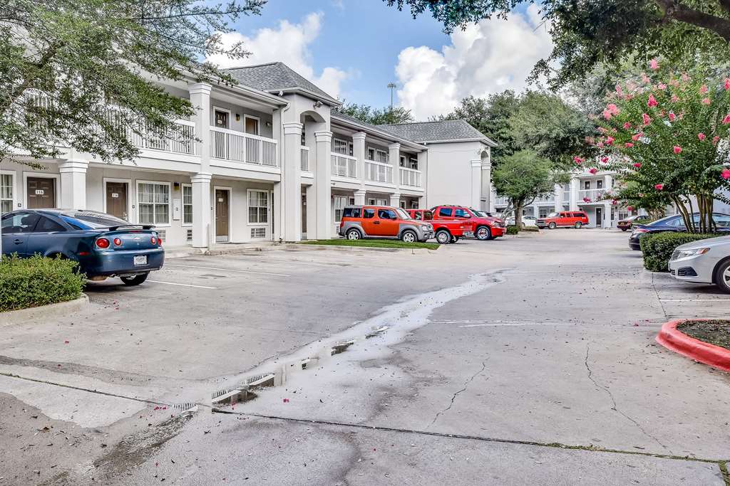 Studio 6 Houston TX Hobby South - photo 3