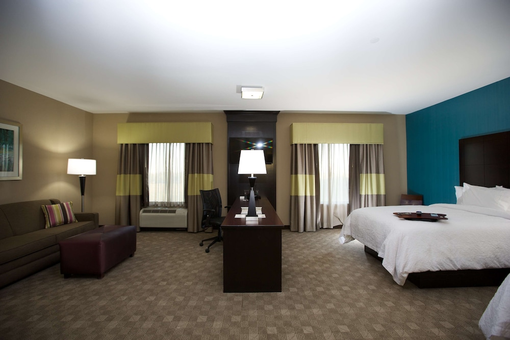 Hampton Inn & Suites Missouri City TX - photo 23
